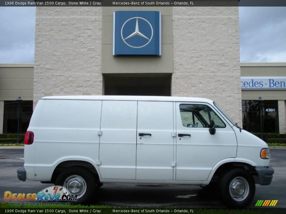 1996 Dodge Ram Van 1500 Cargo Stone White / Gray Photo #5