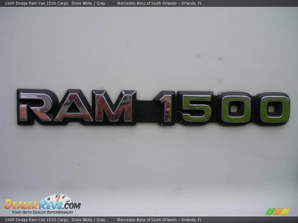 1996 Dodge Ram Van 1500 Cargo Stone White / Gray Photo #9