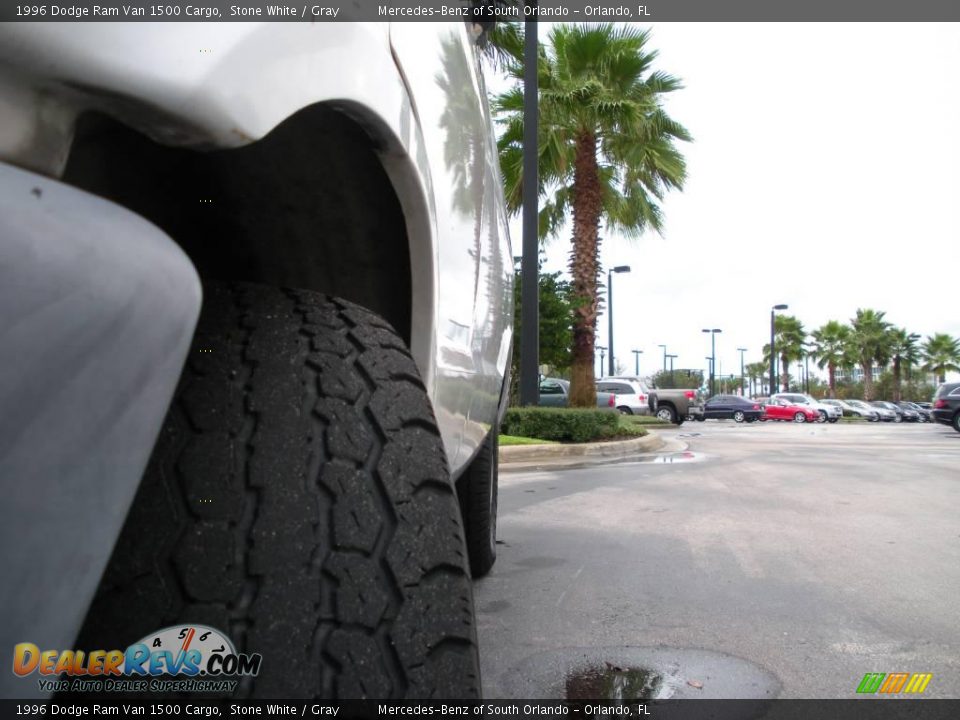 1996 Dodge Ram Van 1500 Cargo Stone White / Gray Photo #10