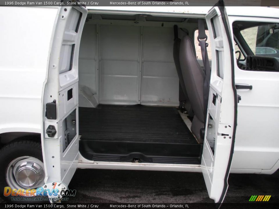 1996 Dodge Ram Van 1500 Cargo Stone White / Gray Photo #16