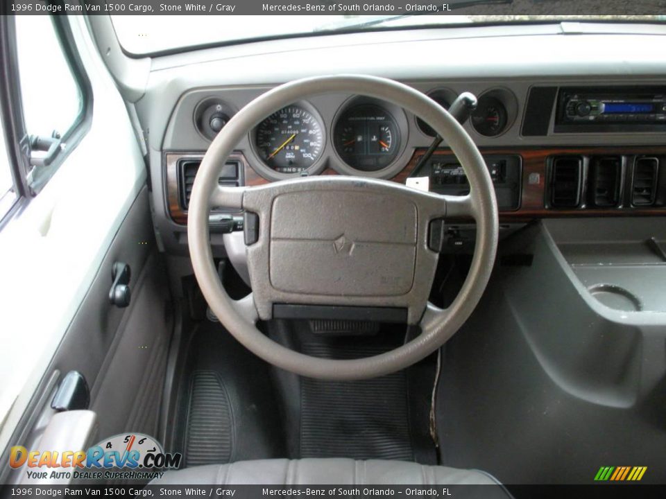 1996 Dodge Ram Van 1500 Cargo Stone White / Gray Photo #18