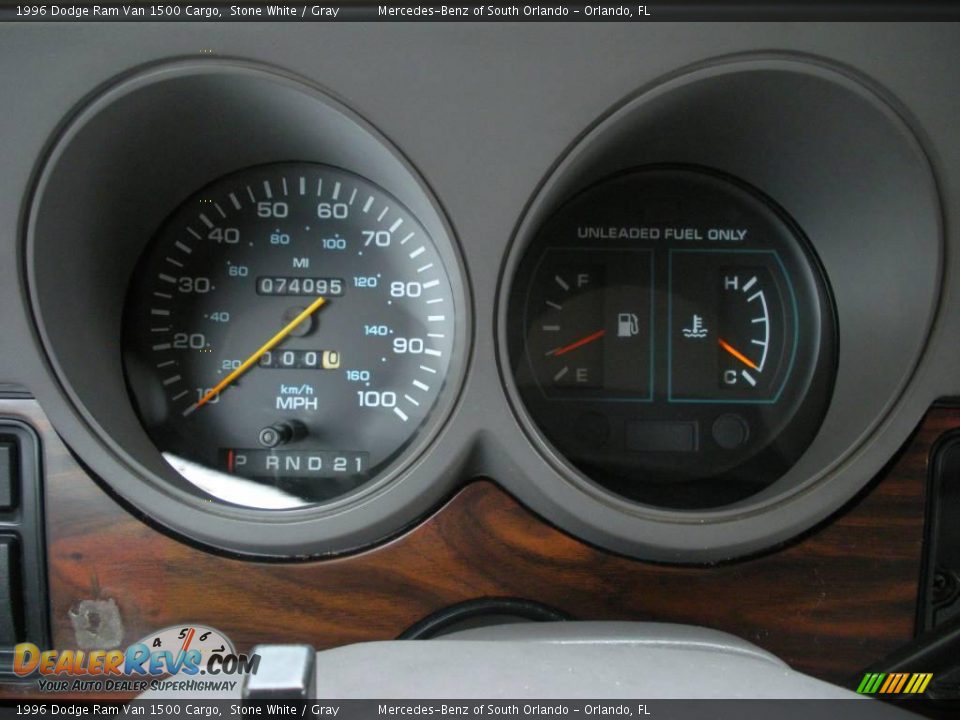 1996 Dodge Ram Van 1500 Cargo Stone White / Gray Photo #19