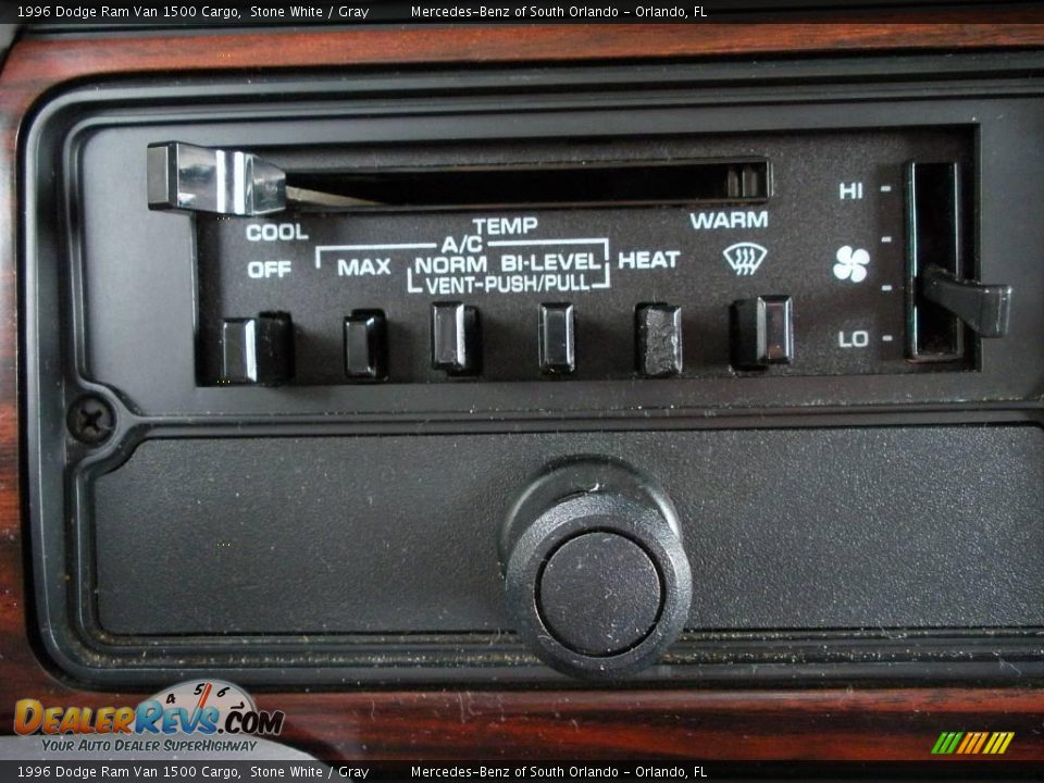 1996 Dodge Ram Van 1500 Cargo Stone White / Gray Photo #21
