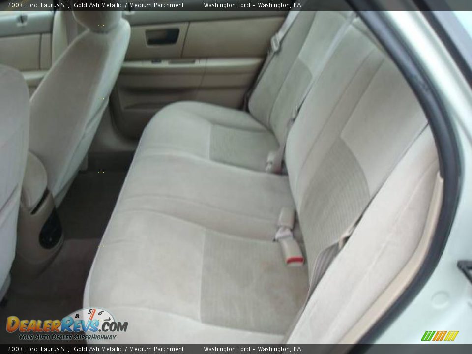 2003 Ford Taurus SE Gold Ash Metallic / Medium Parchment Photo #8