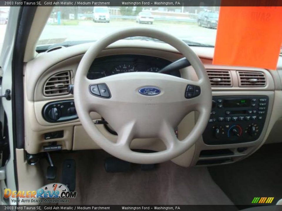 2003 Ford Taurus SE Gold Ash Metallic / Medium Parchment Photo #12