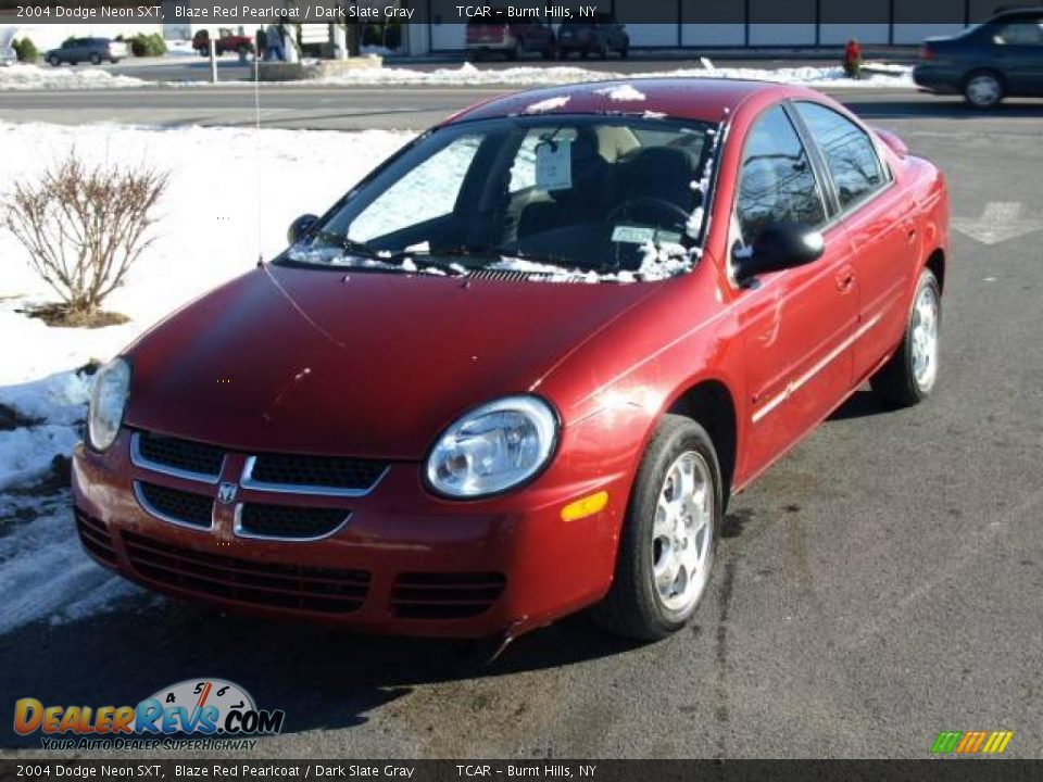 2004 Dodge Neon SXT Blaze Red Pearlcoat / Dark Slate Gray Photo #2