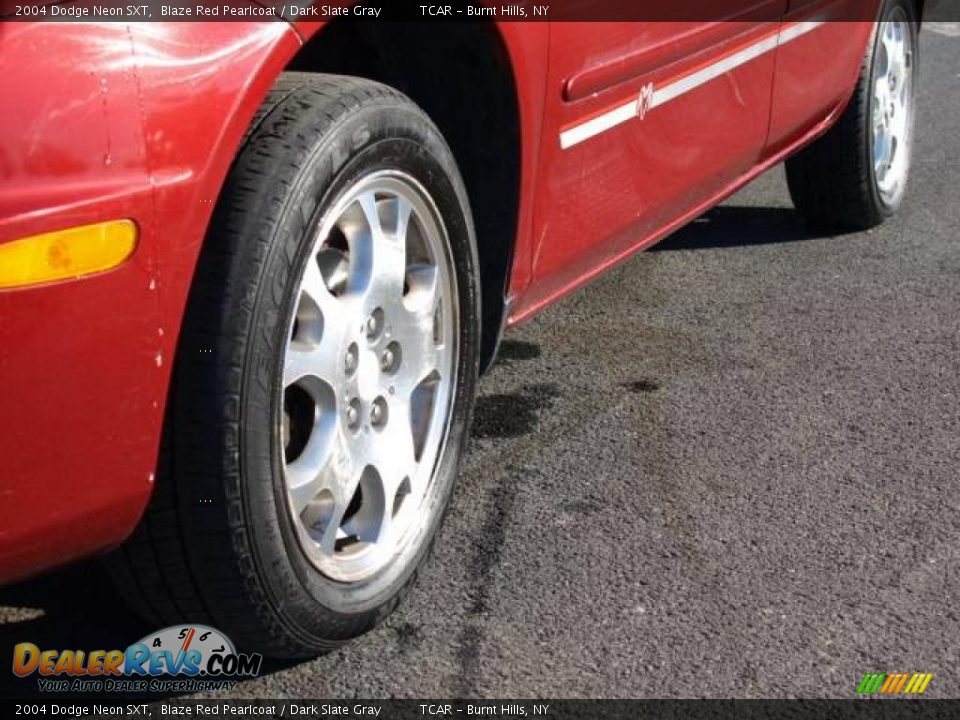 2004 Dodge Neon SXT Blaze Red Pearlcoat / Dark Slate Gray Photo #6