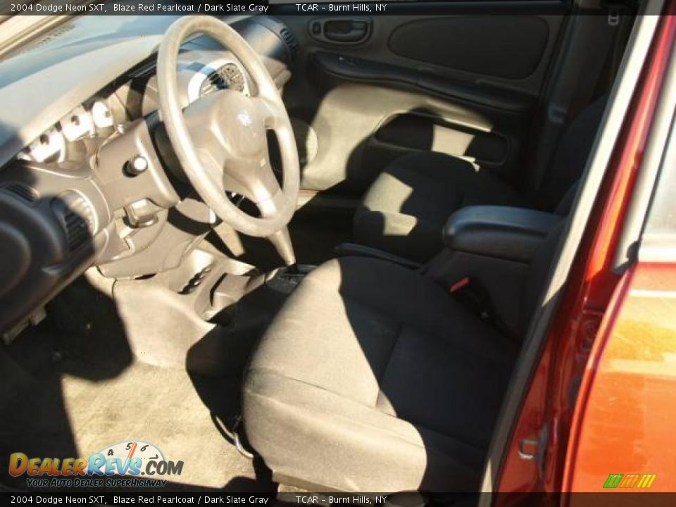 2004 Dodge Neon SXT Blaze Red Pearlcoat / Dark Slate Gray Photo #7