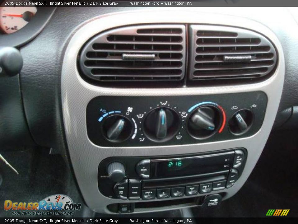 2005 Dodge Neon SXT Bright Silver Metallic / Dark Slate Gray Photo #9