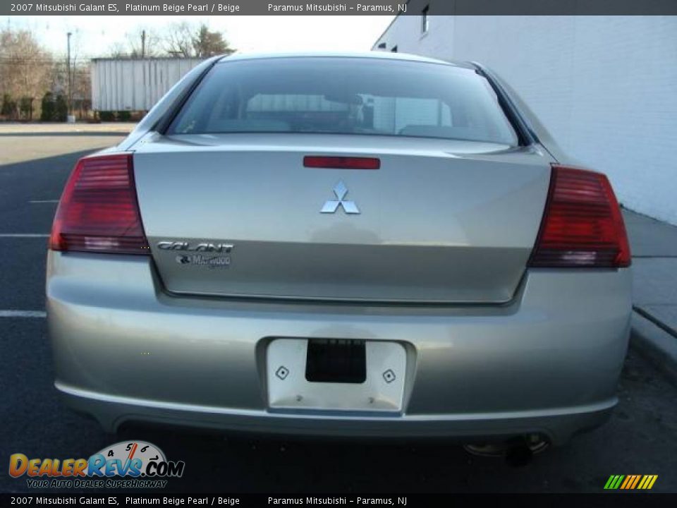 2007 Mitsubishi Galant ES Platinum Beige Pearl / Beige Photo #5