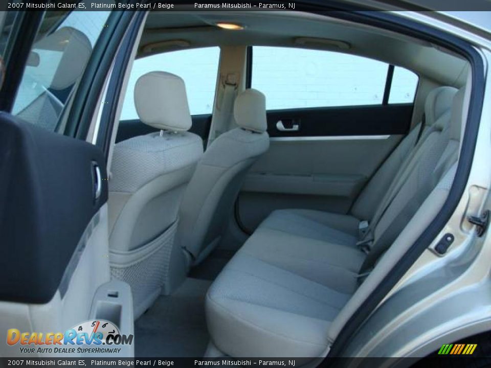 2007 Mitsubishi Galant ES Platinum Beige Pearl / Beige Photo #7