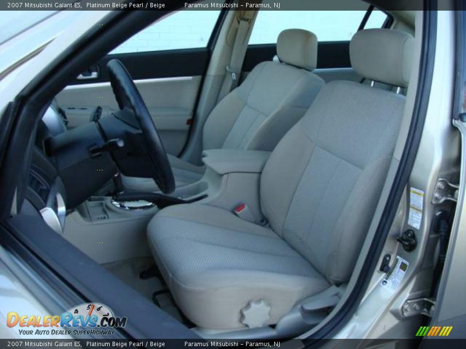 2007 Mitsubishi Galant ES Platinum Beige Pearl / Beige Photo #10
