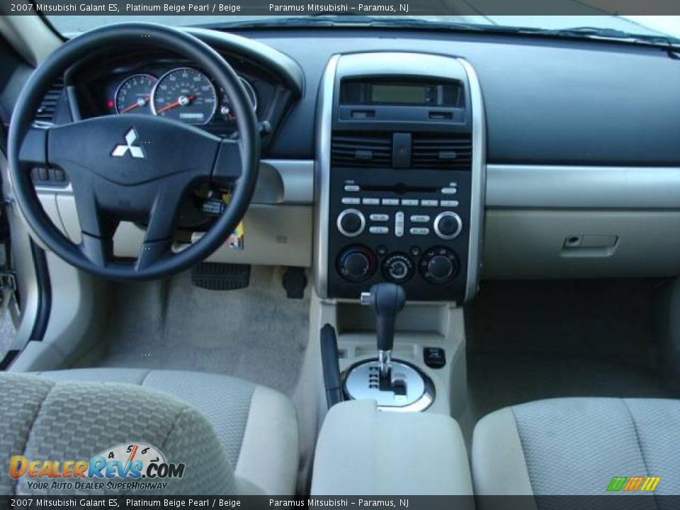 2007 Mitsubishi Galant ES Platinum Beige Pearl / Beige Photo #11