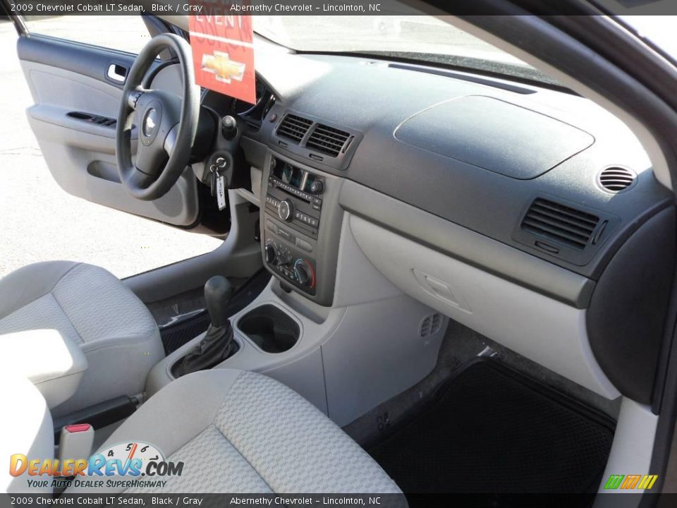 2009 Chevrolet Cobalt LT Sedan Black / Gray Photo #15