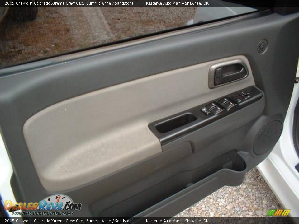2005 Chevrolet Colorado Xtreme Crew Cab Summit White / Sandstone Photo #11