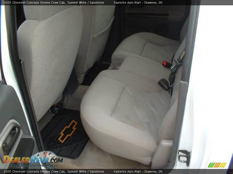 2005 Chevrolet Colorado Xtreme Crew Cab Summit White / Sandstone Photo #12