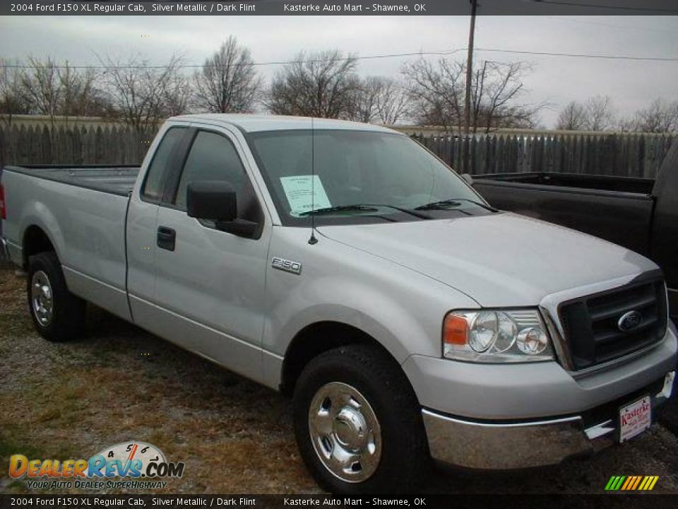2004 Ford F150 XL Regular Cab Silver Metallic / Dark Flint Photo #1