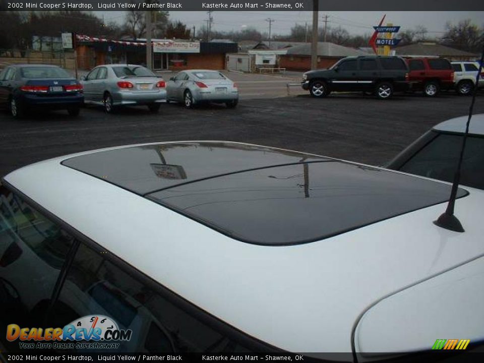 2002 Mini Cooper S Hardtop Liquid Yellow / Panther Black Photo #6