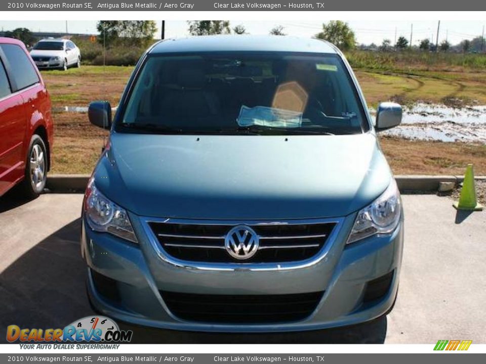 2010 Volkswagen Routan SE Antigua Blue Metallic / Aero Gray Photo #13