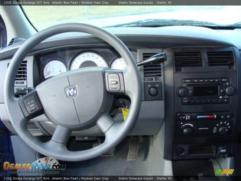 2005 Dodge Durango SXT 4x4 Atlantic Blue Pearl / Medium Slate Gray Photo #3