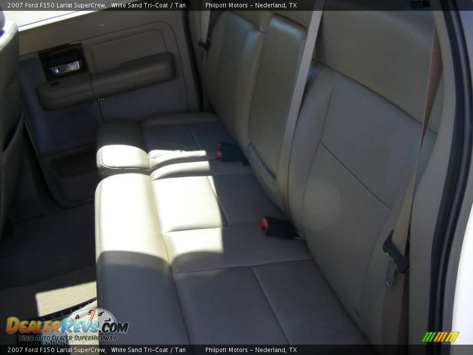 2007 Ford F150 Lariat SuperCrew White Sand Tri-Coat / Tan Photo #33