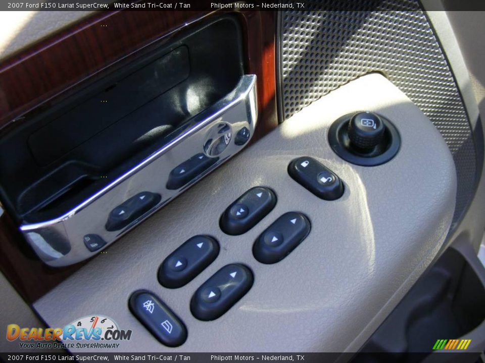2007 Ford F150 Lariat SuperCrew White Sand Tri-Coat / Tan Photo #36
