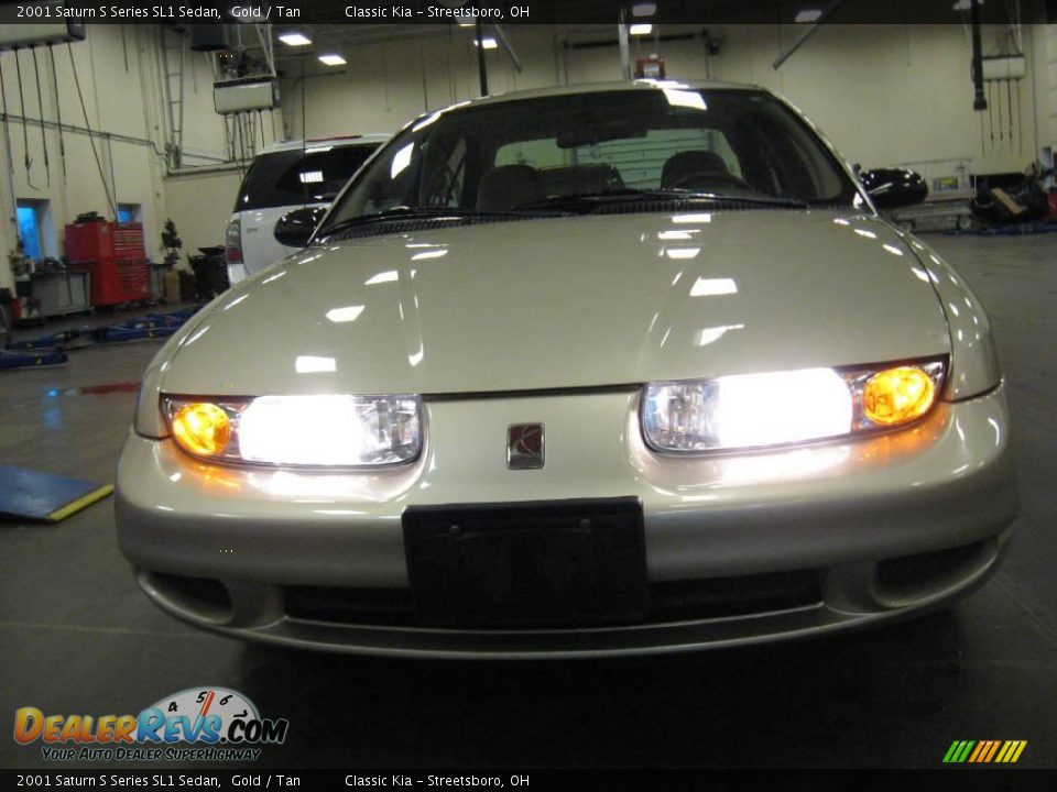 2001 Saturn S Series SL1 Sedan Gold / Tan Photo #2