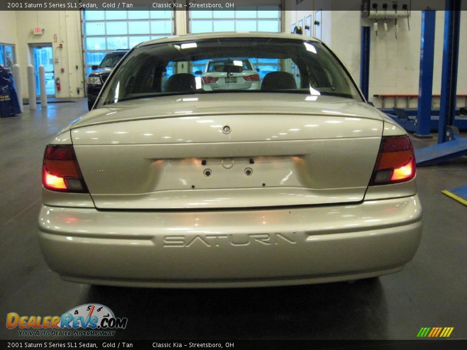 2001 Saturn S Series SL1 Sedan Gold / Tan Photo #7