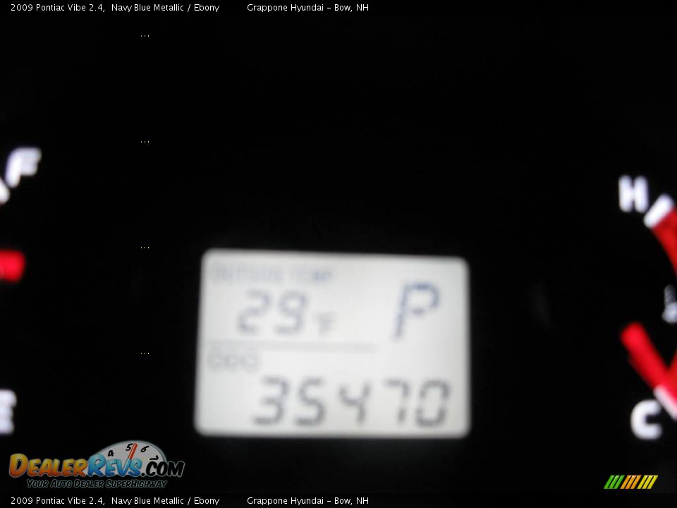 2009 Pontiac Vibe 2.4 Navy Blue Metallic / Ebony Photo #10