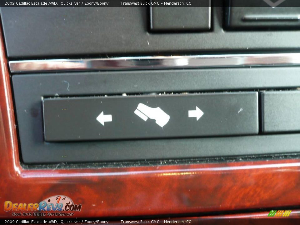 2009 Cadillac Escalade AWD Quicksilver / Ebony/Ebony Photo #35