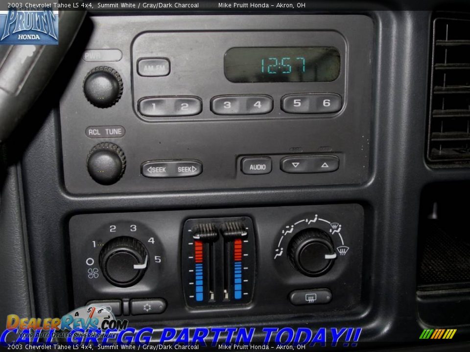 2003 Chevrolet Tahoe LS 4x4 Summit White / Gray/Dark Charcoal Photo #21