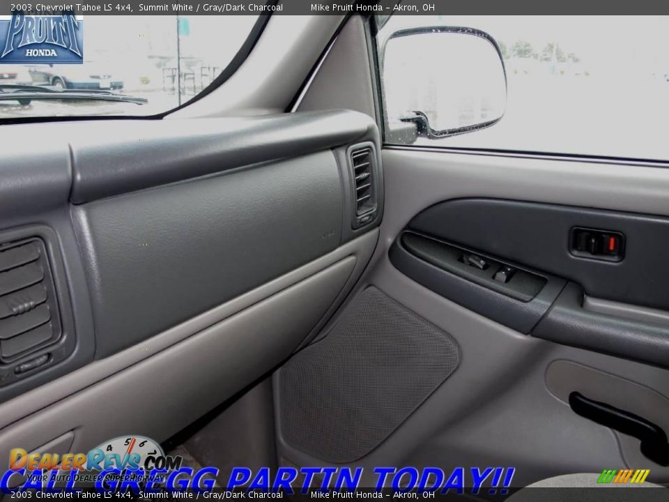 2003 Chevrolet Tahoe LS 4x4 Summit White / Gray/Dark Charcoal Photo #22