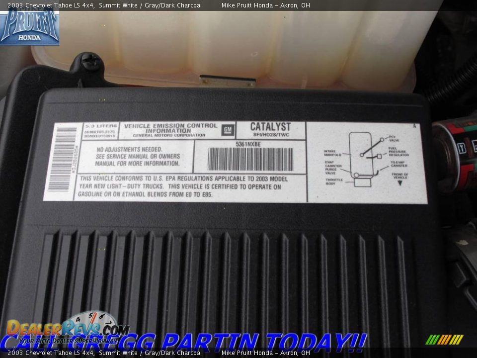 2003 Chevrolet Tahoe LS 4x4 Summit White / Gray/Dark Charcoal Photo #25