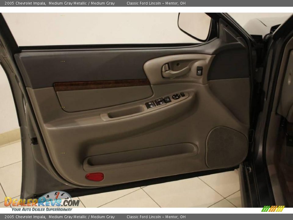 2005 Chevrolet Impala Medium Gray Metallic / Medium Gray Photo #8