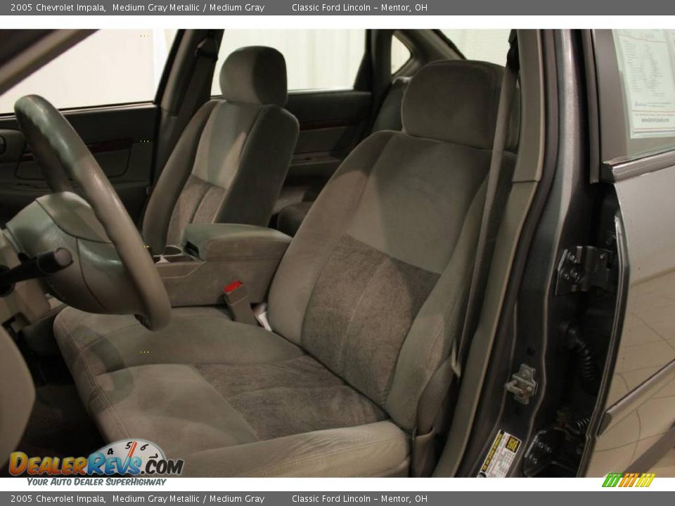 2005 Chevrolet Impala Medium Gray Metallic / Medium Gray Photo #9