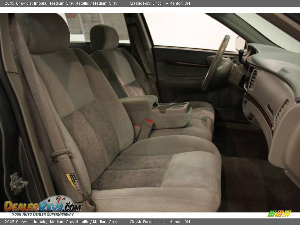 2005 Chevrolet Impala Medium Gray Metallic / Medium Gray Photo #13