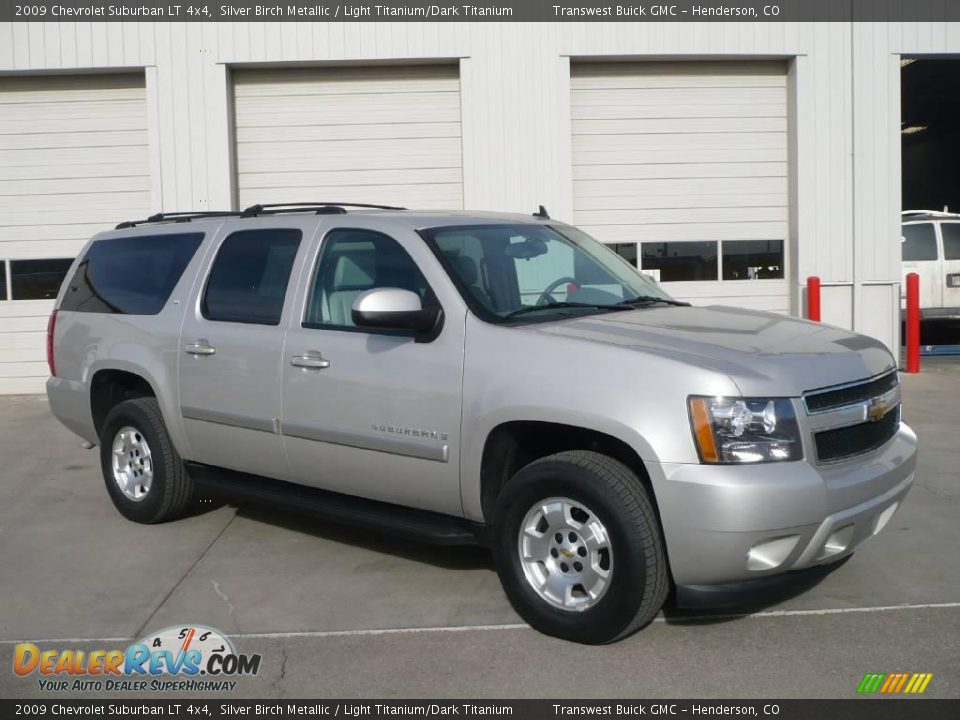 2009 Chevrolet Suburban LT 4x4 Silver Birch Metallic / Light Titanium/Dark Titanium Photo #1