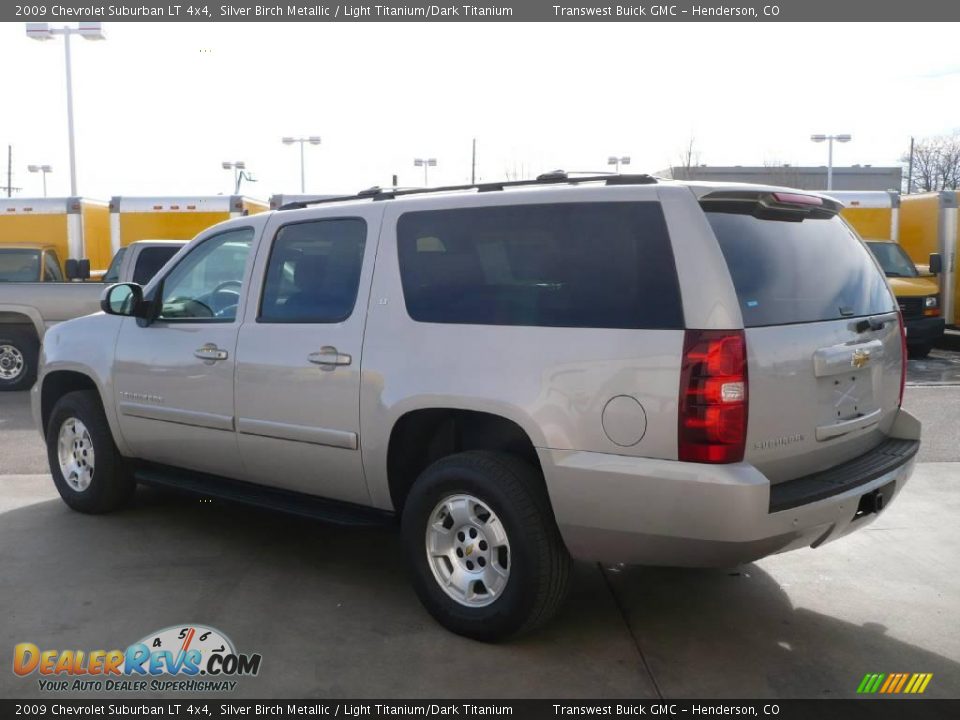 2009 Chevrolet Suburban LT 4x4 Silver Birch Metallic / Light Titanium/Dark Titanium Photo #4
