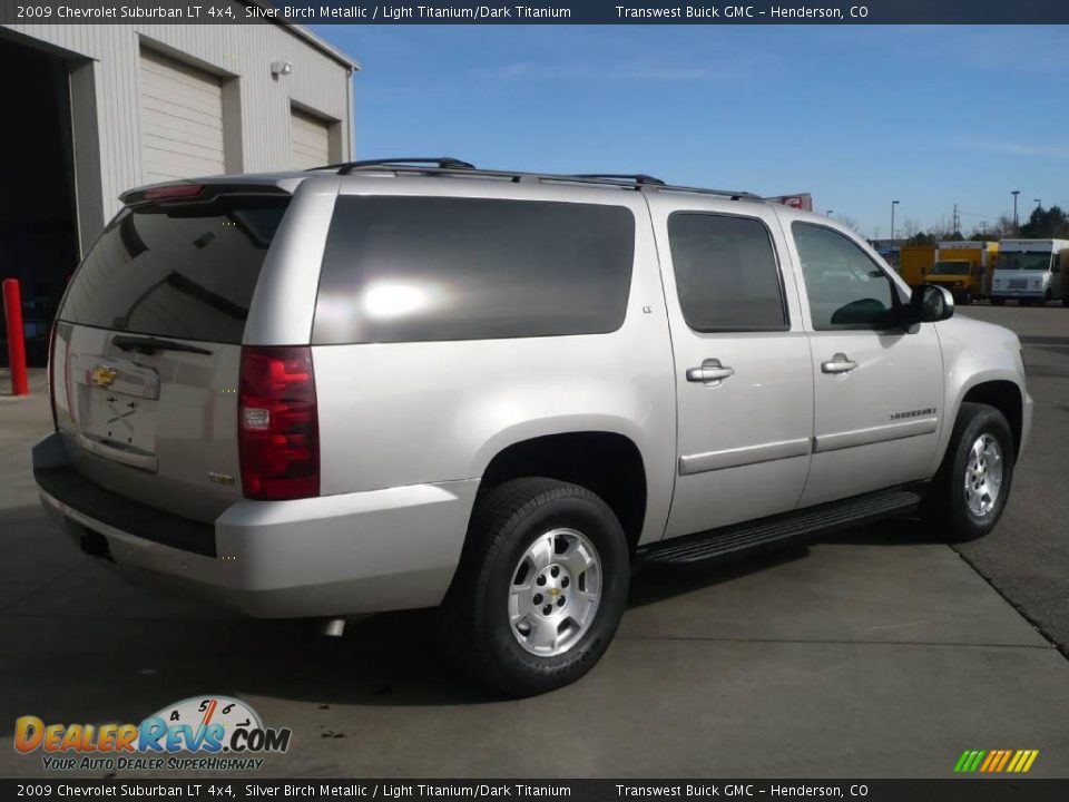 2009 Chevrolet Suburban LT 4x4 Silver Birch Metallic / Light Titanium/Dark Titanium Photo #6