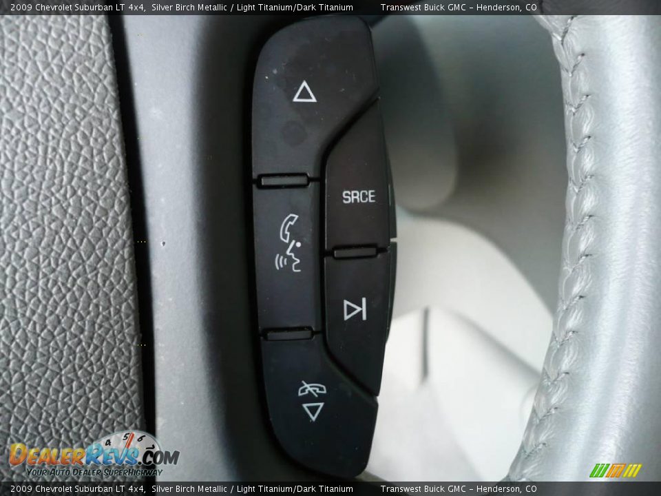2009 Chevrolet Suburban LT 4x4 Silver Birch Metallic / Light Titanium/Dark Titanium Photo #26