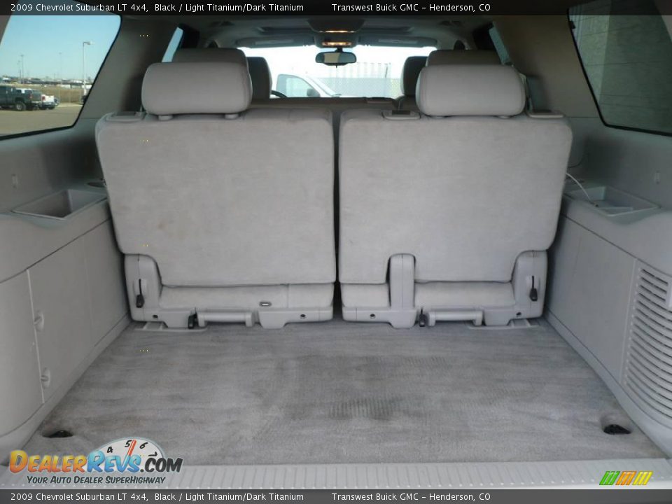 2009 Chevrolet Suburban LT 4x4 Black / Light Titanium/Dark Titanium Photo #11