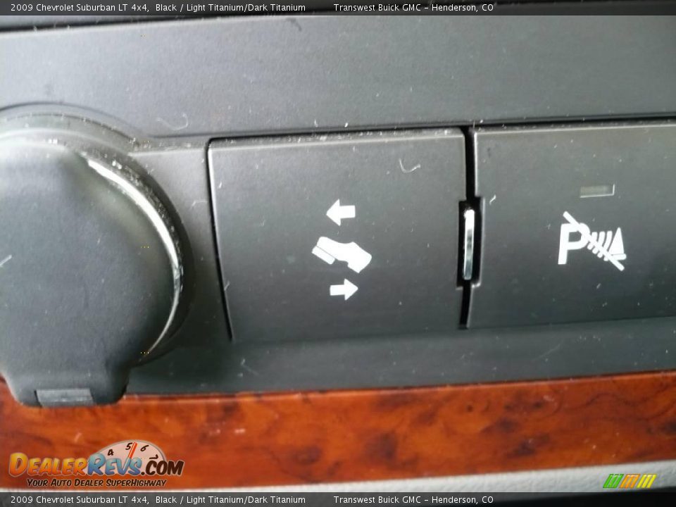 2009 Chevrolet Suburban LT 4x4 Black / Light Titanium/Dark Titanium Photo #31