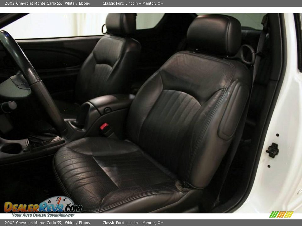 2002 Chevrolet Monte Carlo SS White / Ebony Photo #10