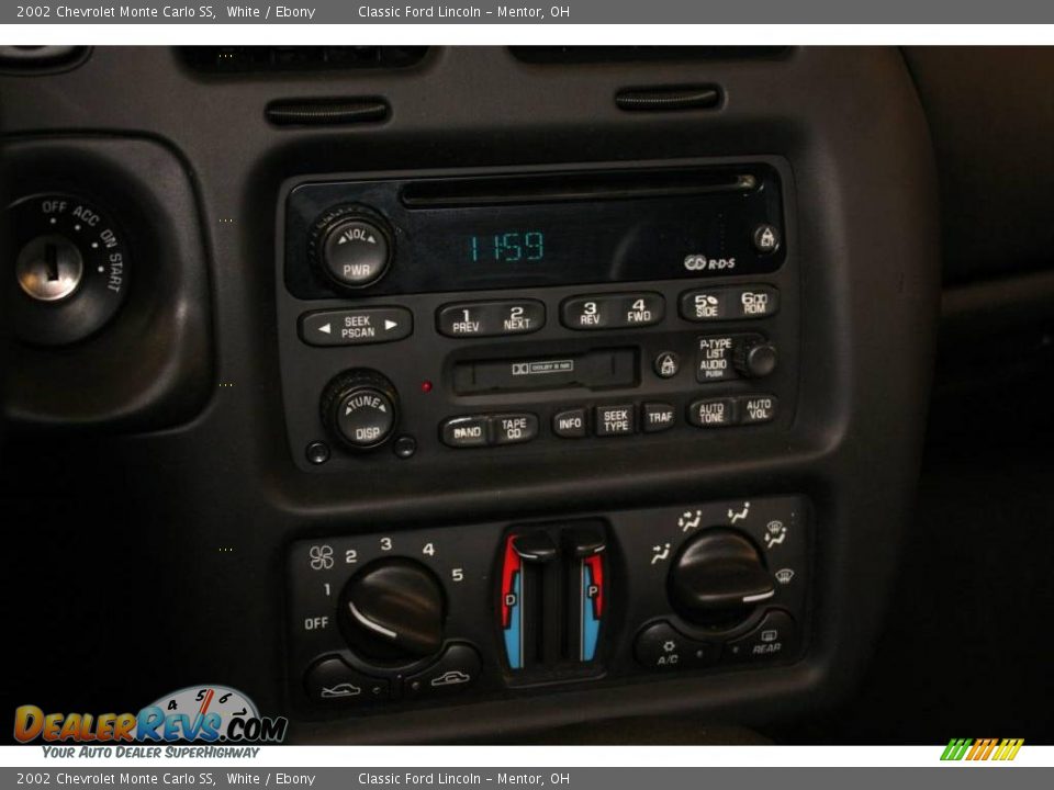 2002 Chevrolet Monte Carlo SS White / Ebony Photo #14