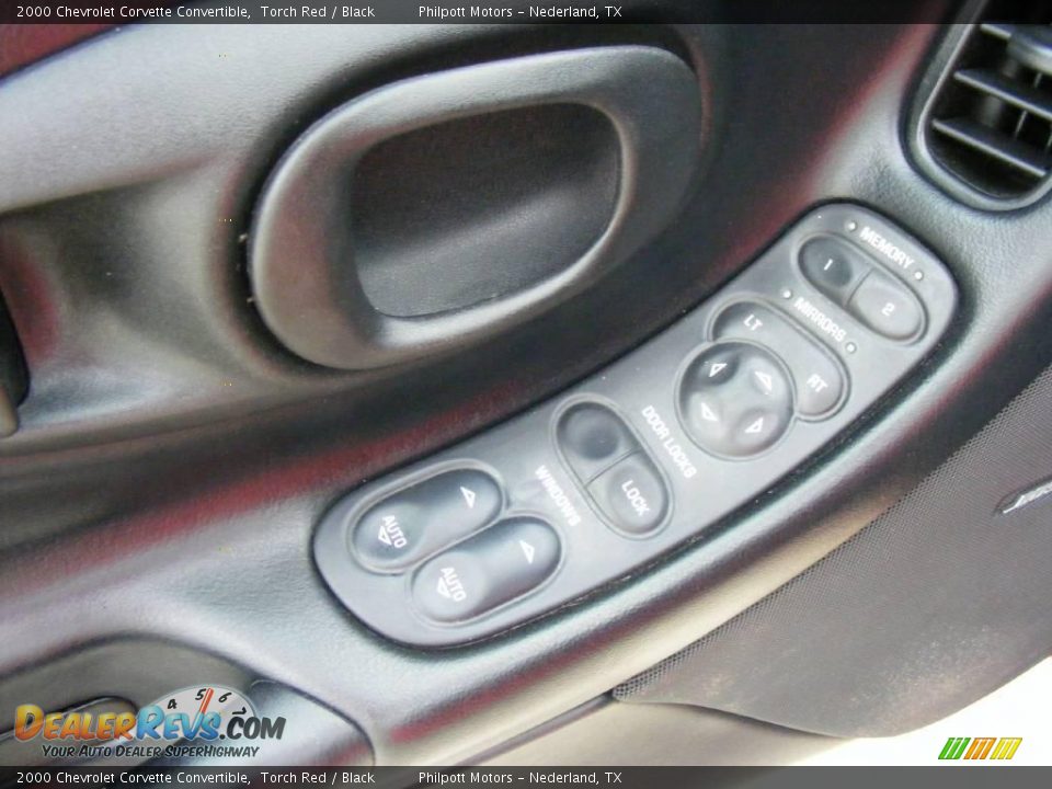 2000 Chevrolet Corvette Convertible Torch Red / Black Photo #36