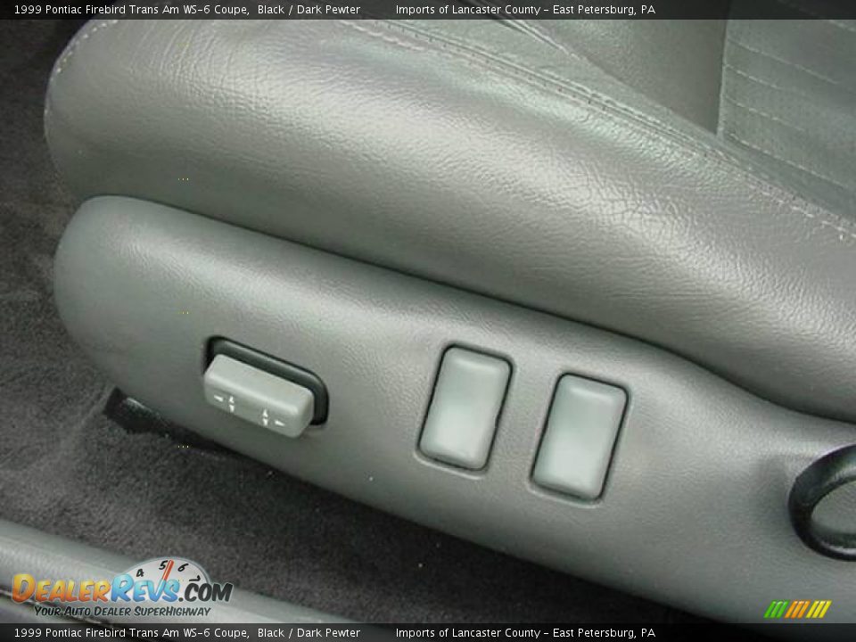 Controls of 1999 Pontiac Firebird Trans Am WS-6 Coupe Photo #14