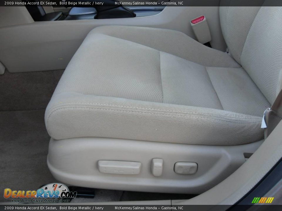 2009 Honda Accord EX Sedan Bold Beige Metallic / Ivory Photo #9