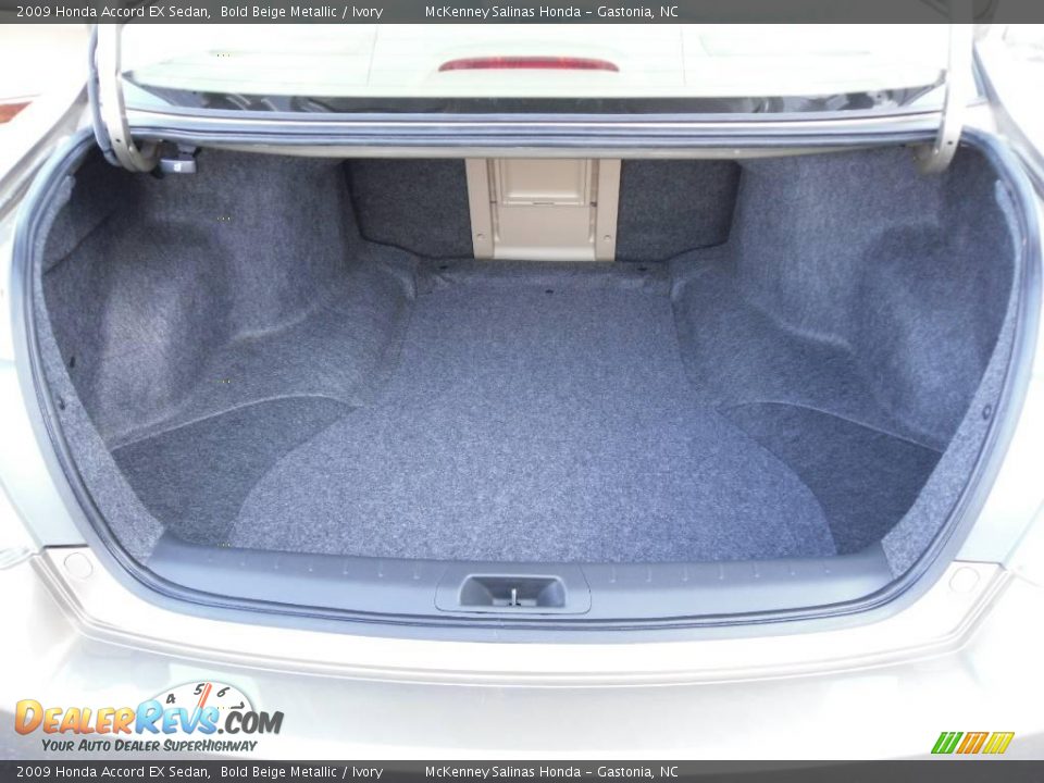 2009 Honda Accord EX Sedan Bold Beige Metallic / Ivory Photo #12