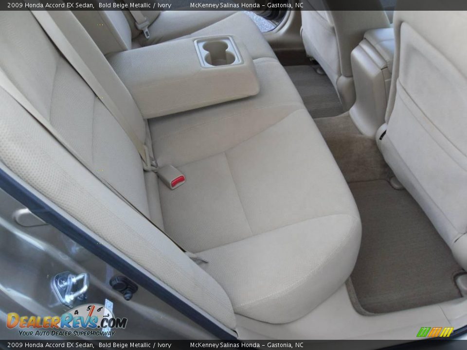 2009 Honda Accord EX Sedan Bold Beige Metallic / Ivory Photo #13