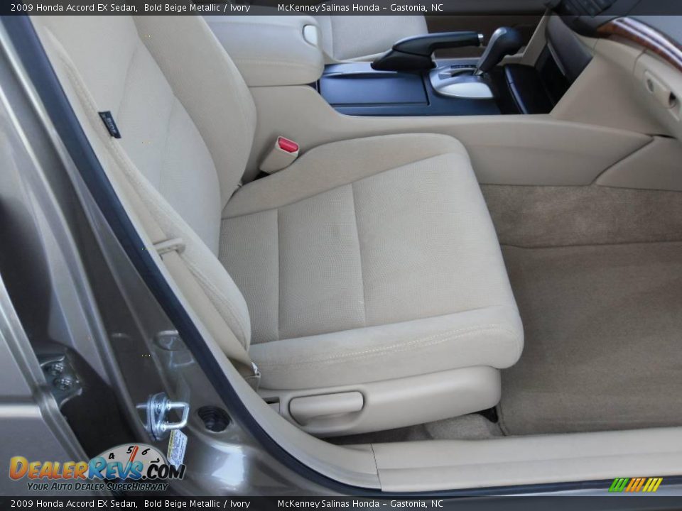 2009 Honda Accord EX Sedan Bold Beige Metallic / Ivory Photo #14